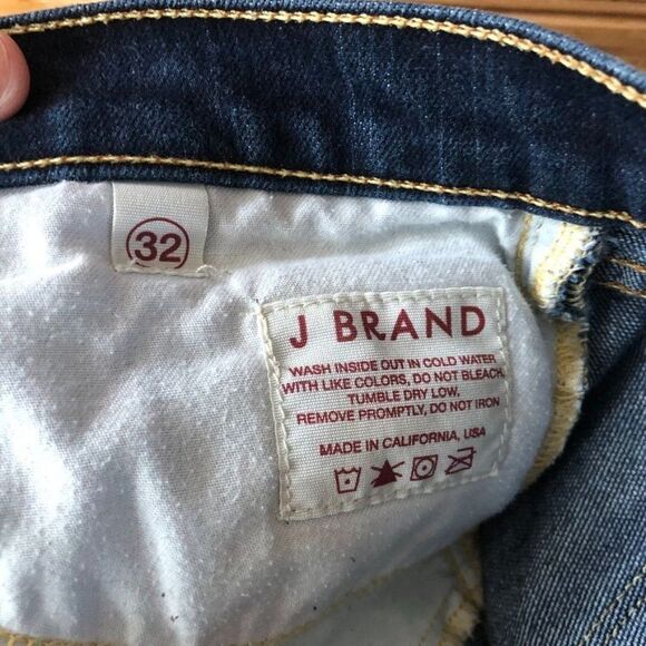 J. Brand Women's Size 32 Dark Wash Blue Bootcut Jeans Denim Flare Classic‎ - Picture 7 of 9